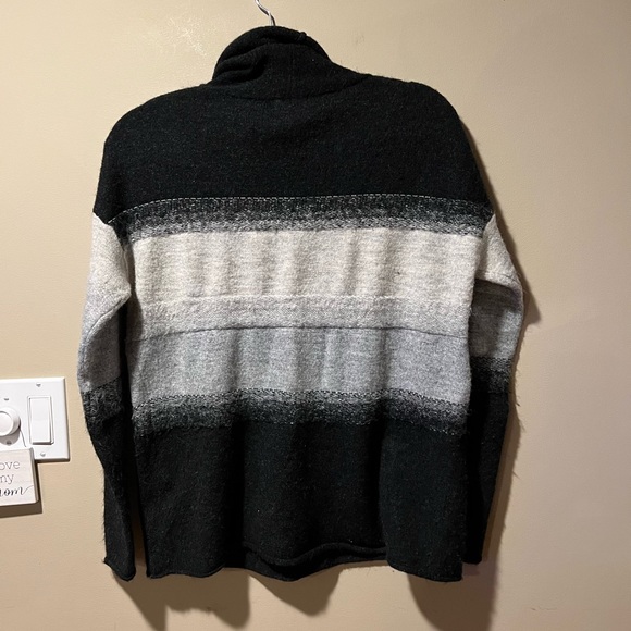 Reitmans M Black & Grey Cowl Neck Sweater - Picture 3 of 5
